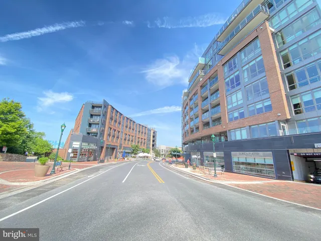 $339,900 | 7111 Woodmont Avenue, Unit 103, Bethesda, MD 20815