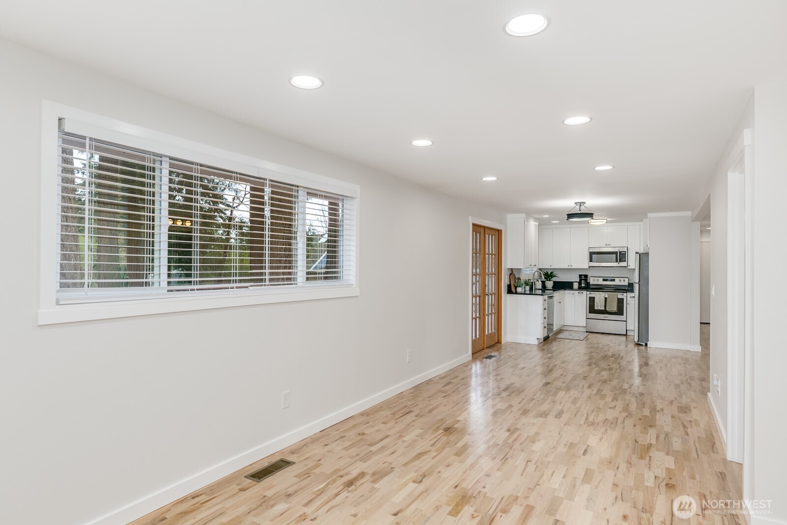 21713 Meridian Avenue South Bothell, WA 98021 - Photo 12 of 25