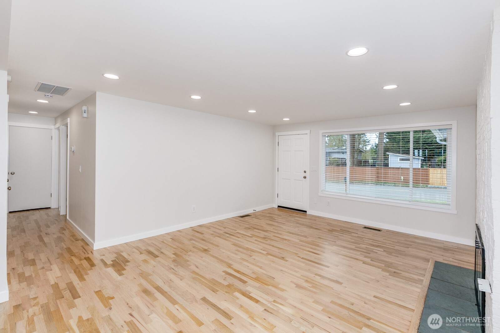 21713 Meridian Avenue South Bothell, WA 98021 - Photo 7 of 25