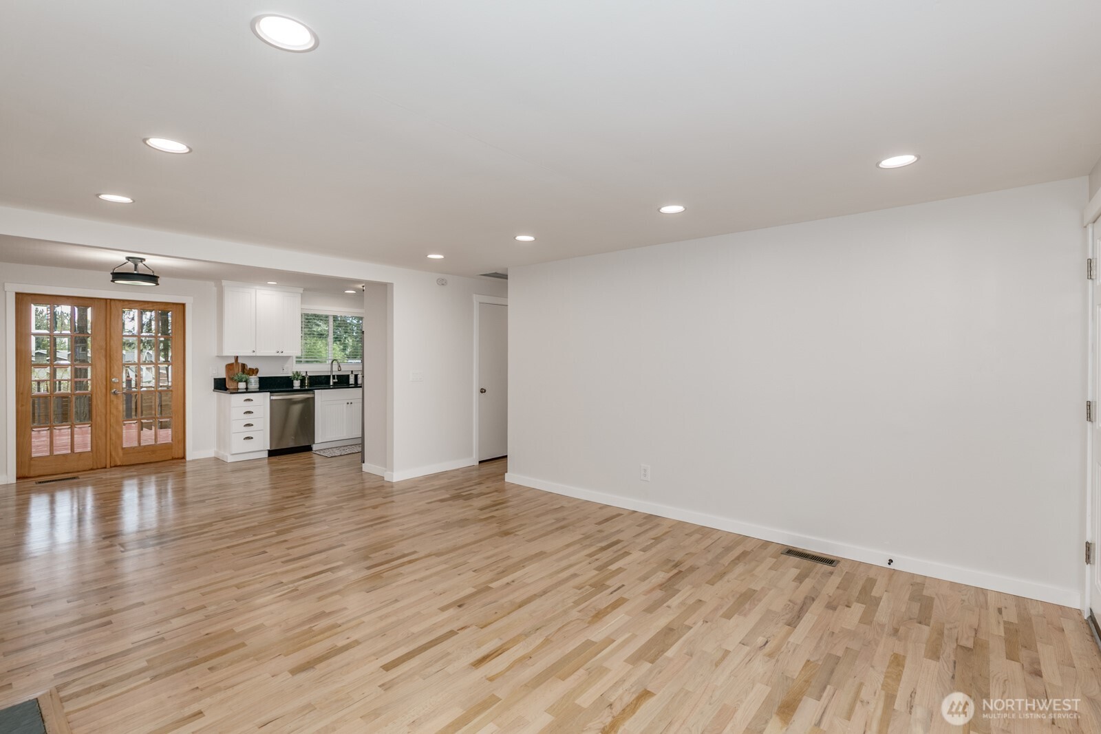 21713 Meridian Avenue South Bothell, WA 98021 - Photo 8 of 25