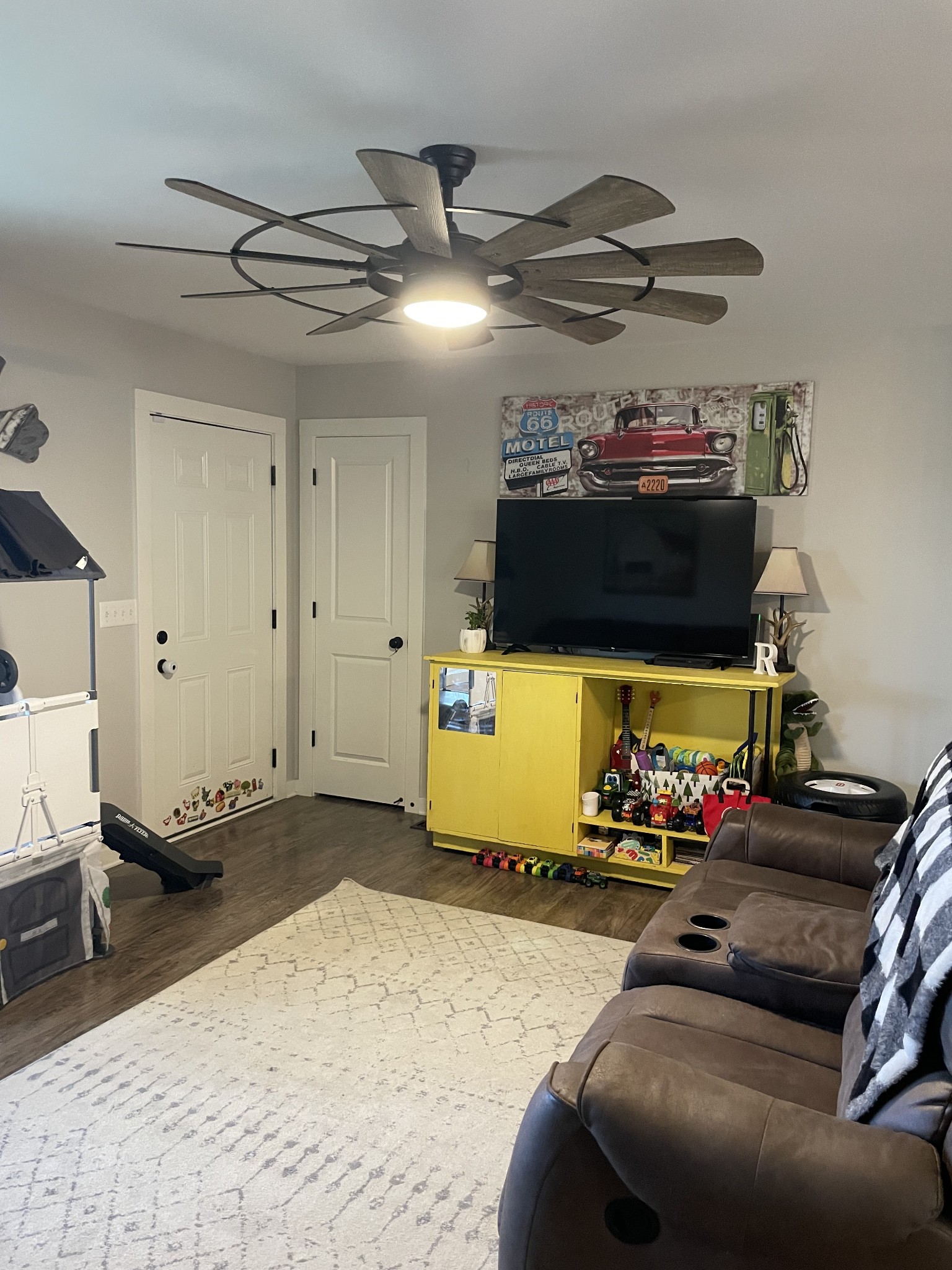 3716 Baggett Road Springfield, TN 37172 - Photo 22 of 40 a room with gym equipment