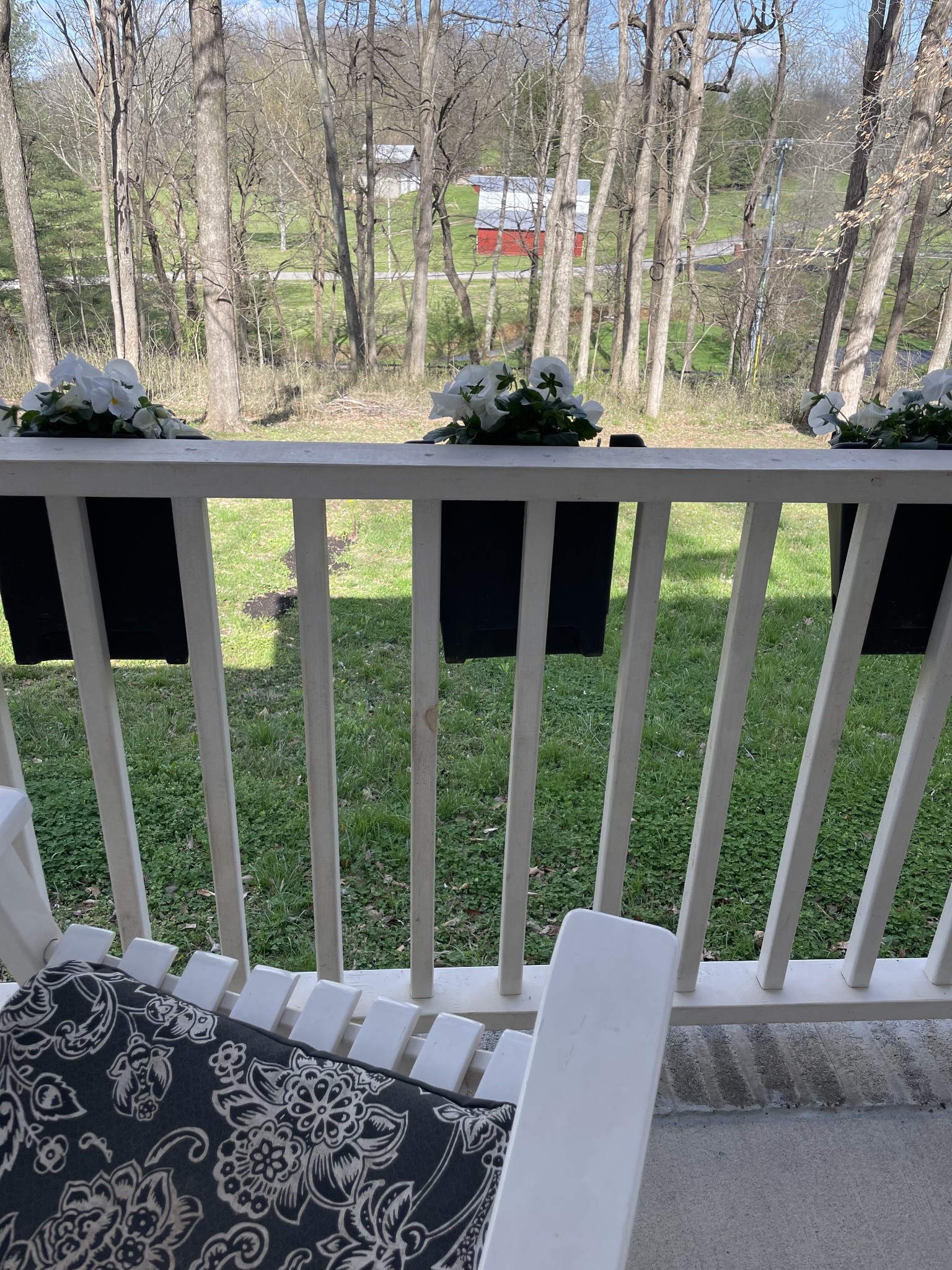 3716 Baggett Road Springfield, TN 37172 - Photo 35 of 40 a view of balcony with furniture
