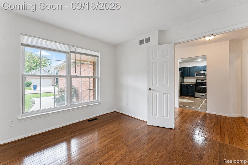 521 Cherry Grove Road Canton, MI 48188 - Photo 13 of 63 Gallery Image 13
