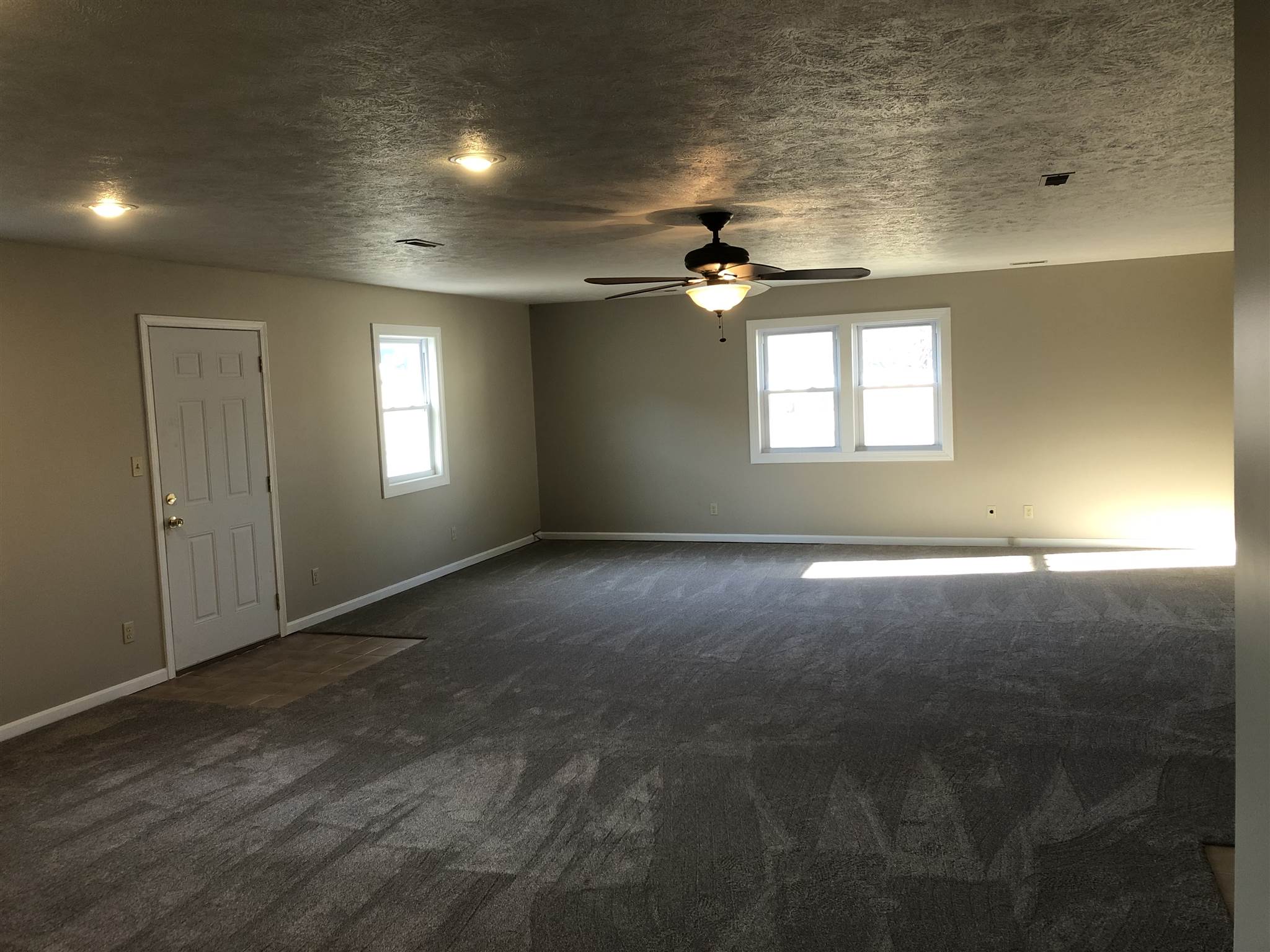 1712 West Monroe Street Decatur, IN 46733 - Photo 3 of 16