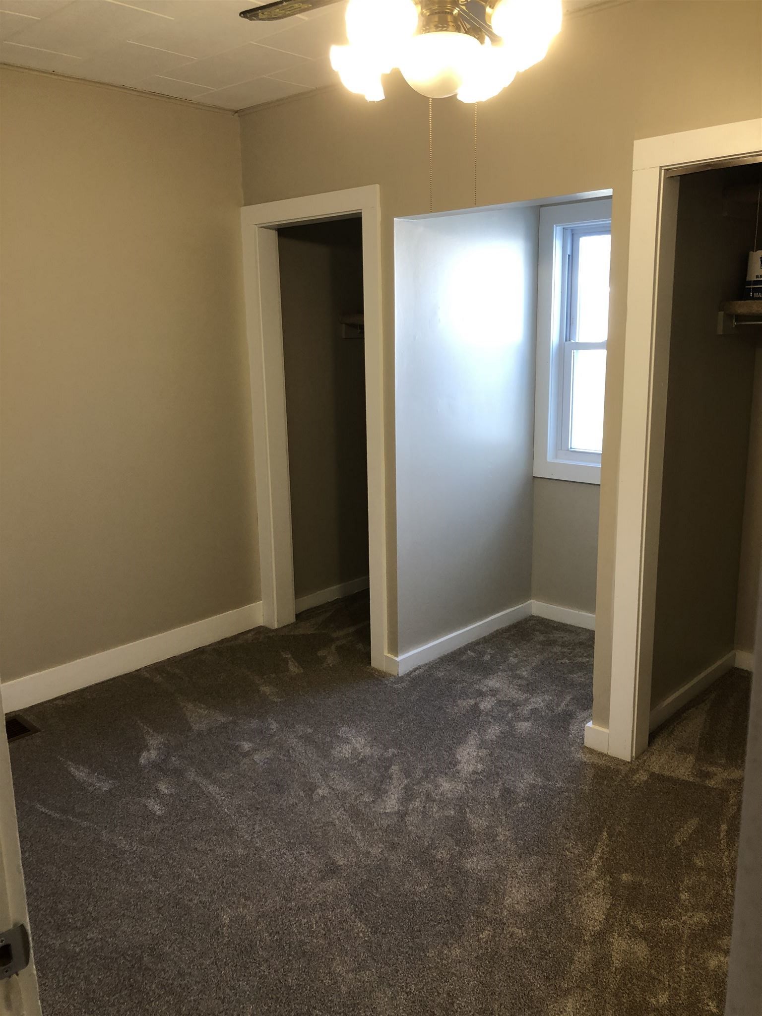 1712 West Monroe Street Decatur, IN 46733 - Photo 8 of 16