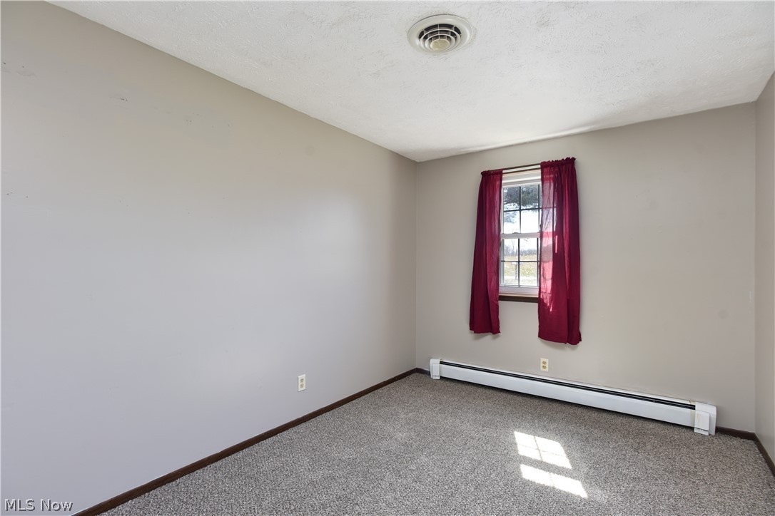 25714 Quaker Church Road East Rochester, OH 44625 - Photo 10 of 28 Gallery Image 10
