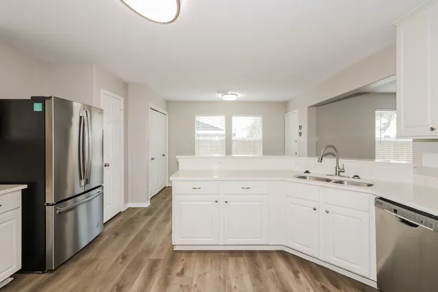 $2,175 | 6207 Winter Oak Street, Pearland, TX 77584