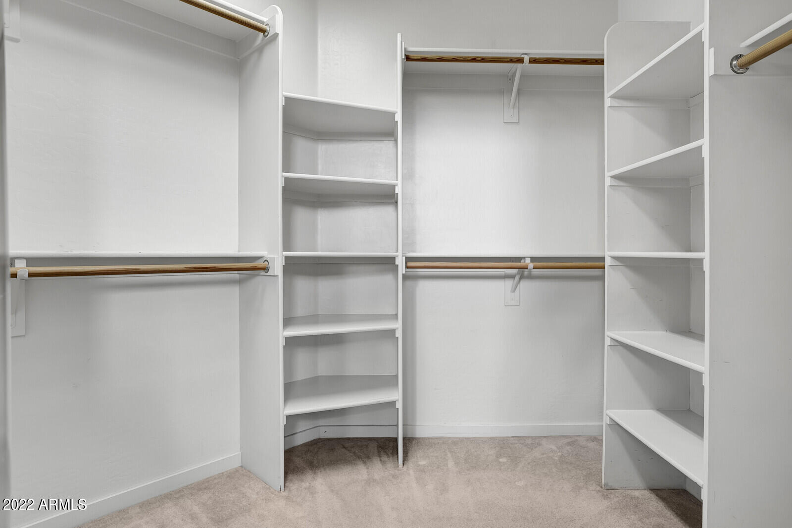 3832 East Carson Road Phoenix, AZ 85042 - Photo 18 of 33 Large Primary Closet