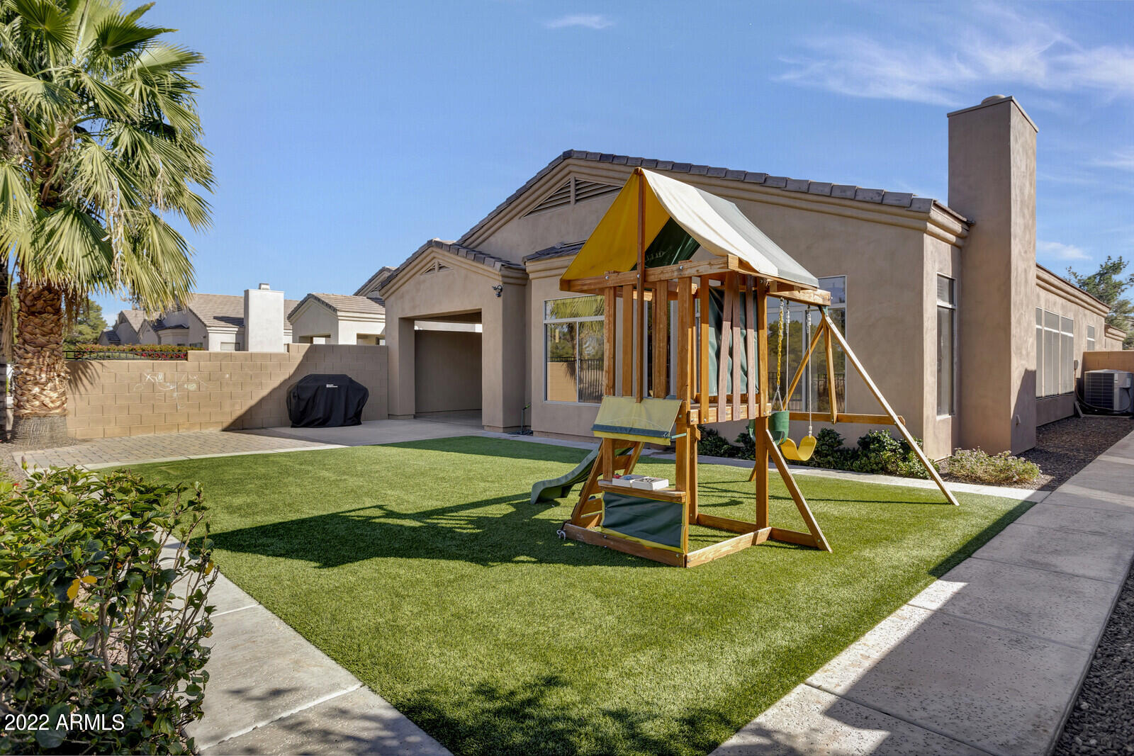 3832 East Carson Road Phoenix, AZ 85042 - Photo 25 of 33 Low maintenance