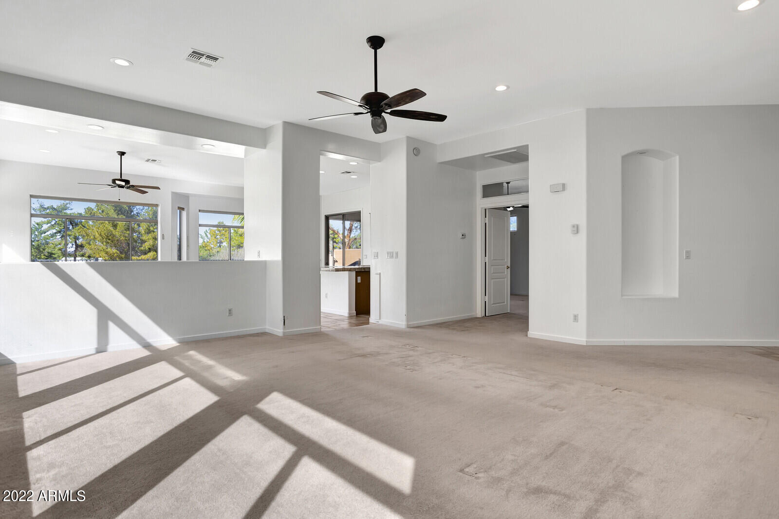 3832 East Carson Road Phoenix, AZ 85042 - Photo 6 of 33 Great for entertaining