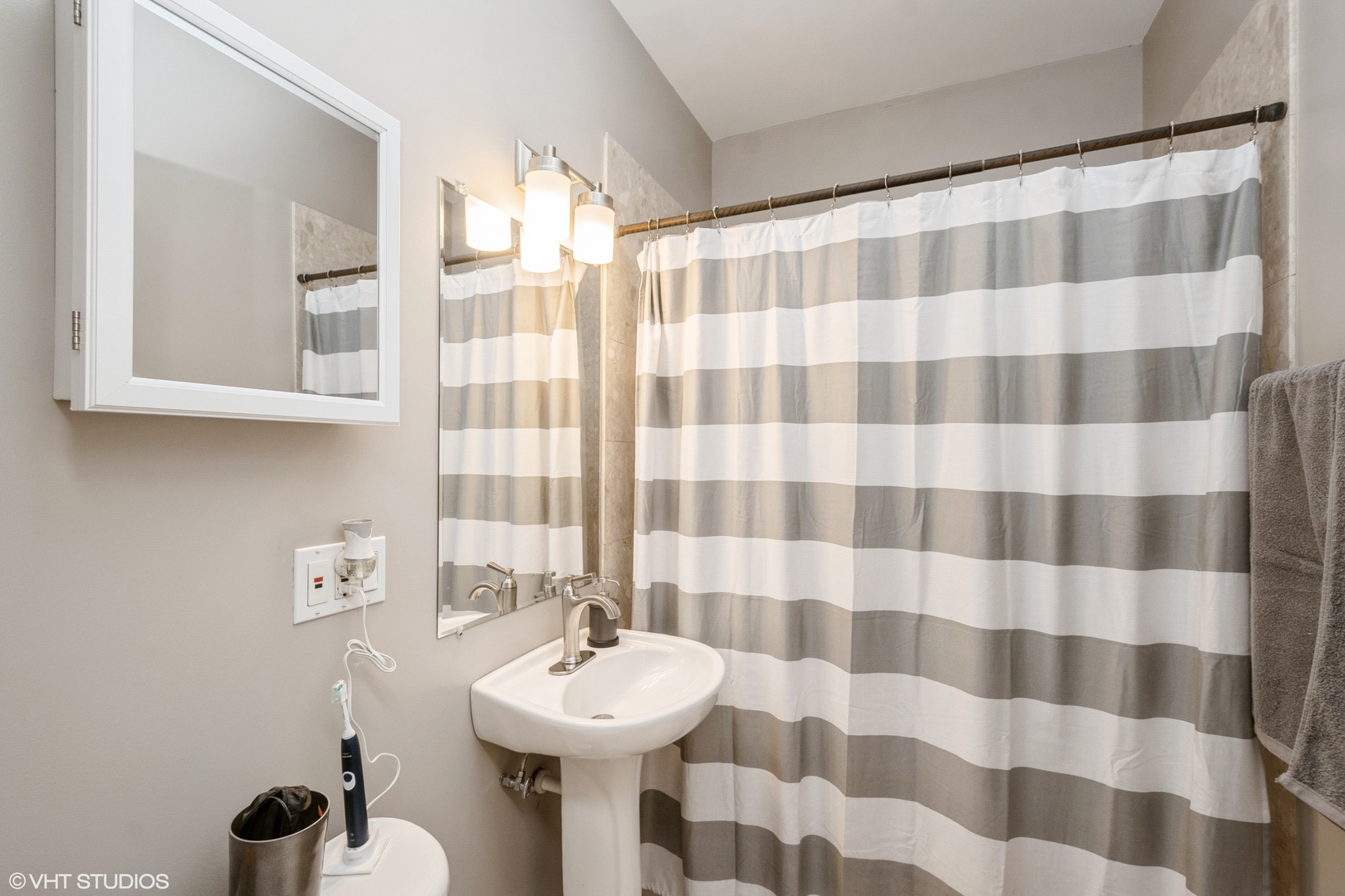 2901 West Washington Boulevard, Unit 2 Chicago, IL 60612 - Photo 7 of 13