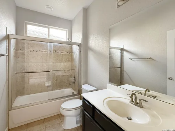 $2,950 | 18014 Camino Del Mar, San Antonio, TX 78257