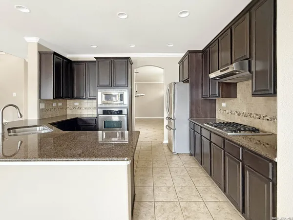 $2,950 | 18014 Camino Del Mar, San Antonio, TX 78257