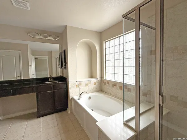 $2,950 | 18014 Camino Del Mar, San Antonio, TX 78257