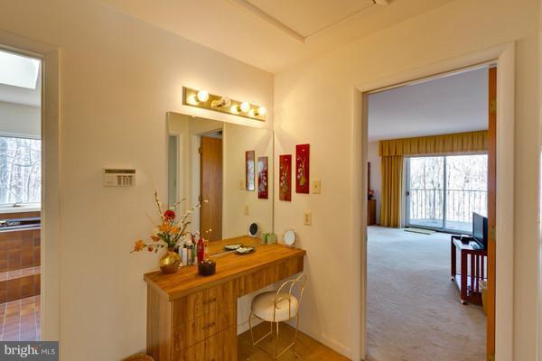 7580 Potomac Fall Road McLean, VA 22102 - Photo 15 of 18 Bath (Master)