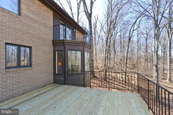 7580 Potomac Fall Road McLean, VA 22102 - Photo 10 of 18 Deck