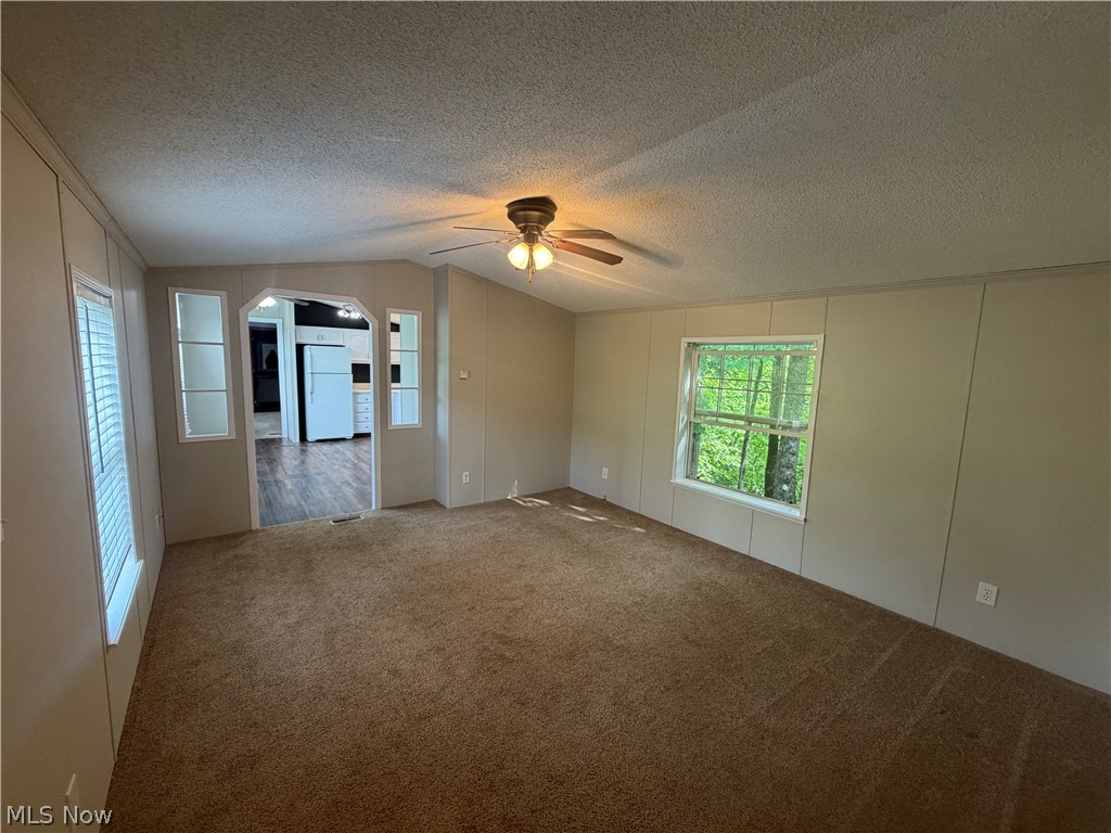 2476 Cunningham Road Salem, OH 44460 - Photo 2 of 13