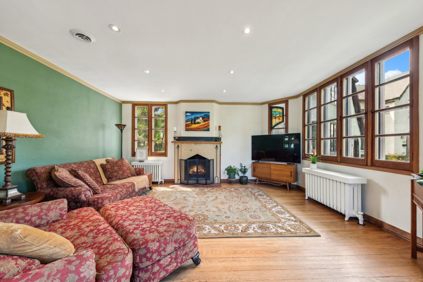 531 Cedar Street Park Ridge, IL 60068 - Photo 4 of 23 Gallery Image 4