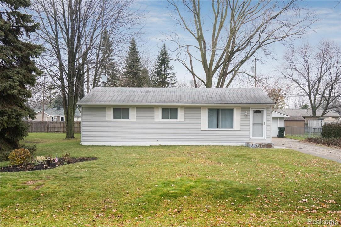 2725 Bridget Avenue Rochester, MI 48307 - Photo 2 of 21 Bridget-2.jpg