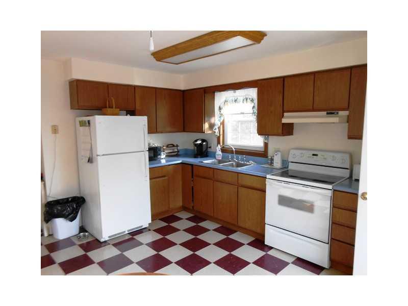 20 Oak Ridge Drive Augusta, ME 04330 - Photo 2 of 13 Kitchen.