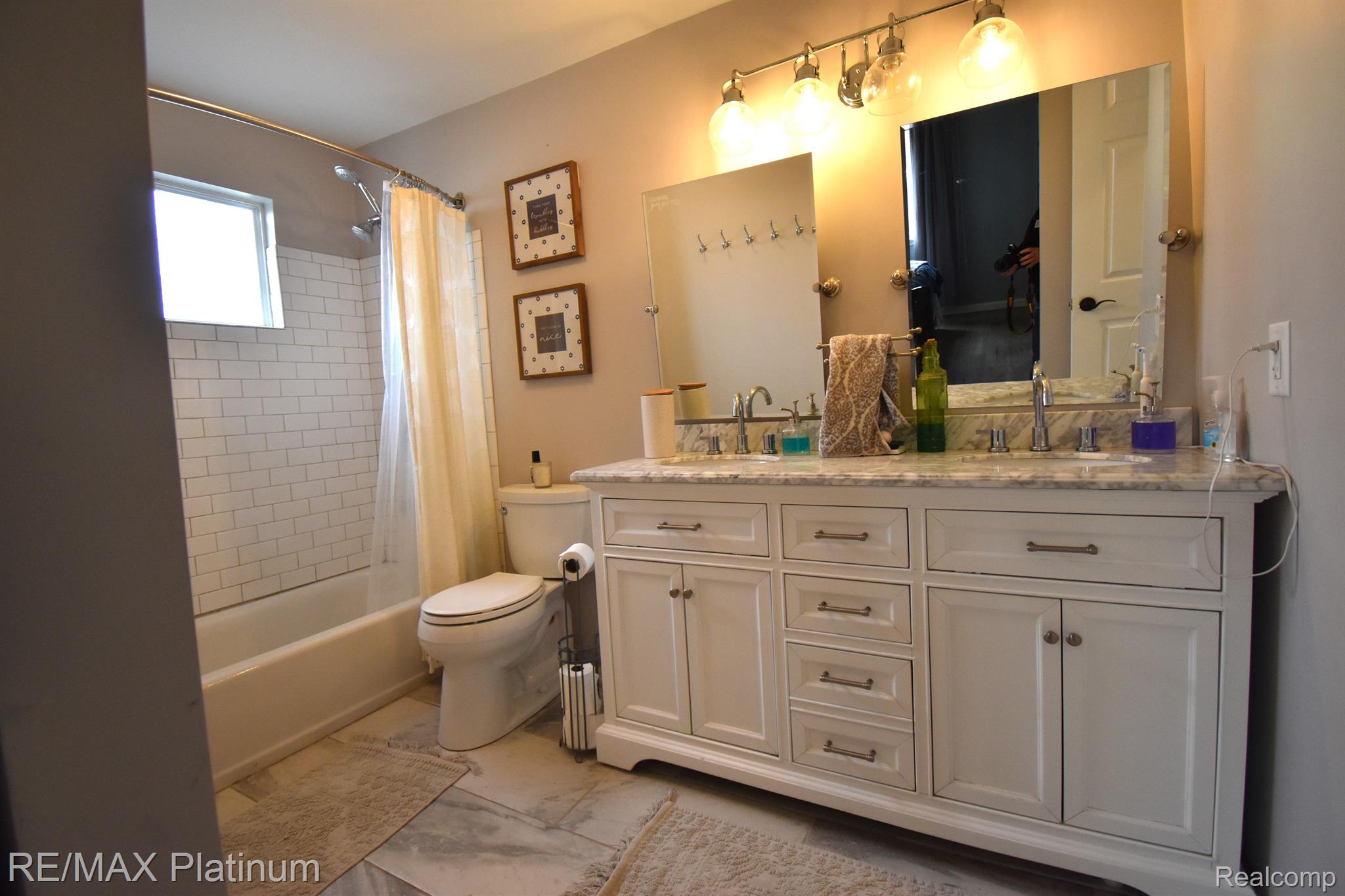 329 Gamma Road Walled Lake, MI 48390 - Photo 9 of 18 Gallery Image 9