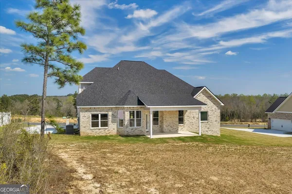 $394,500 | 444 Burlington Drive, Lizella, GA 31052