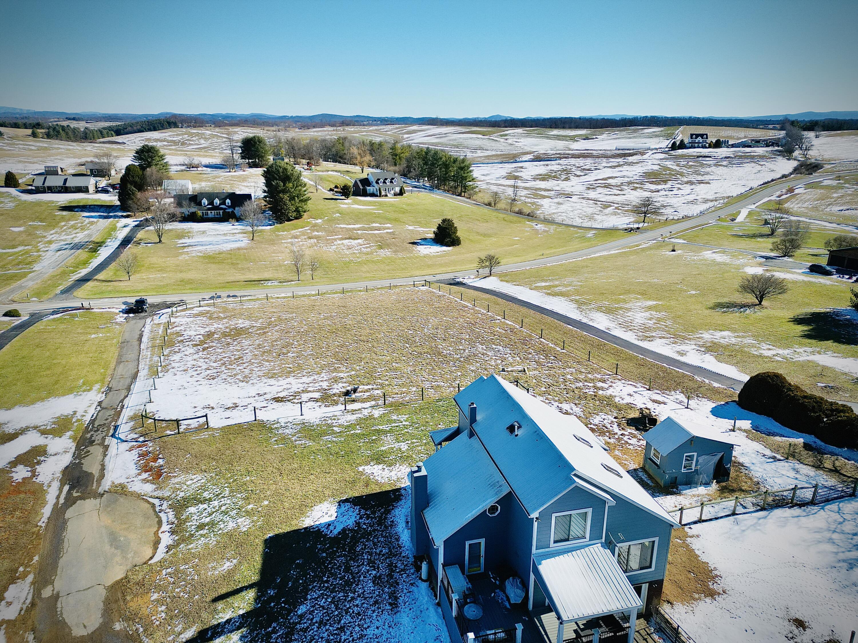 6379 Ruebush Road Dublin, VA 24084 - Photo 2 of 53 Views