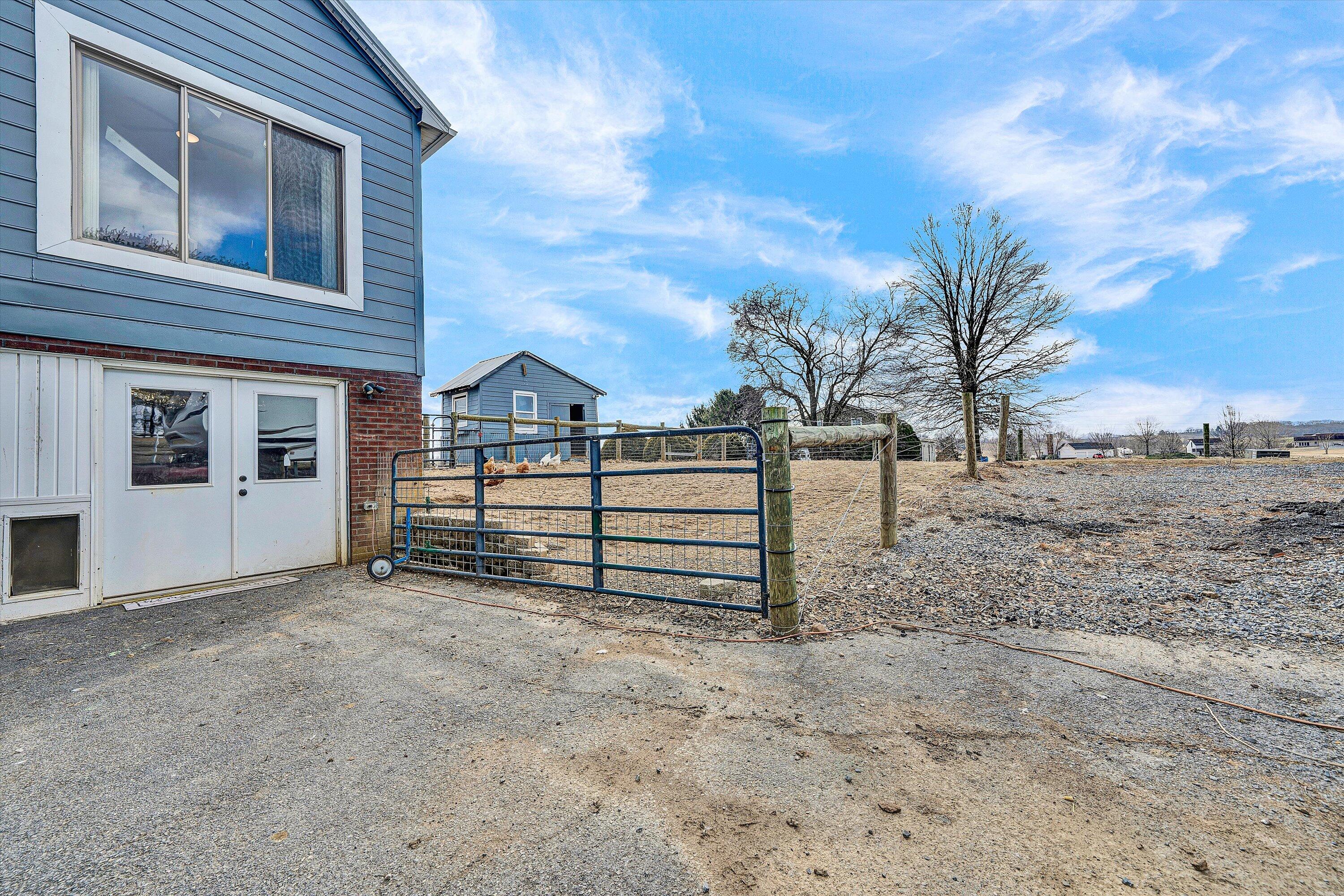 6379 Ruebush Road Dublin, VA 24084 - Photo 39 of 53 Side Yard & Parking