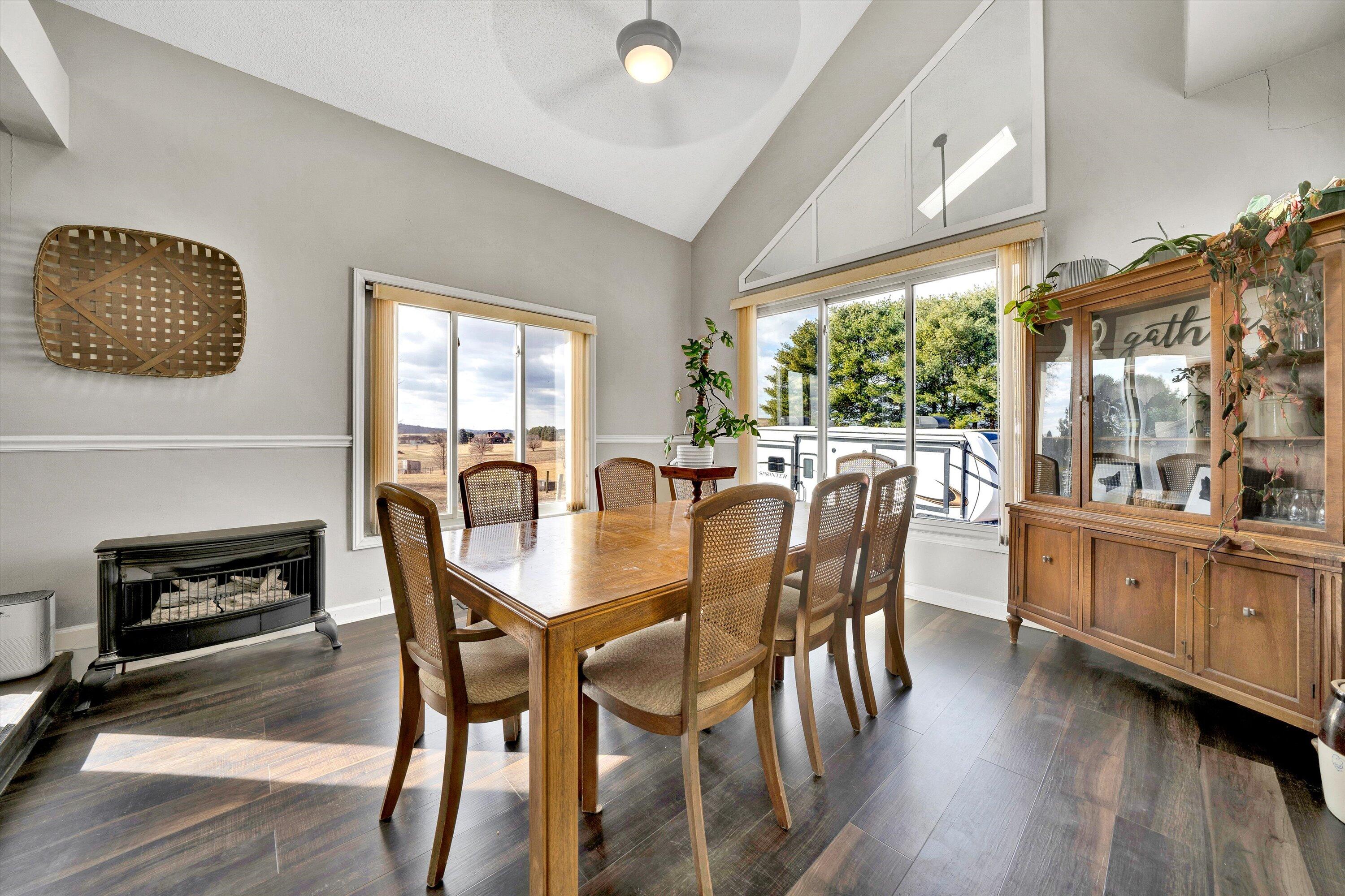 6379 Ruebush Road Dublin, VA 24084 - Photo 6 of 53 Dining Room