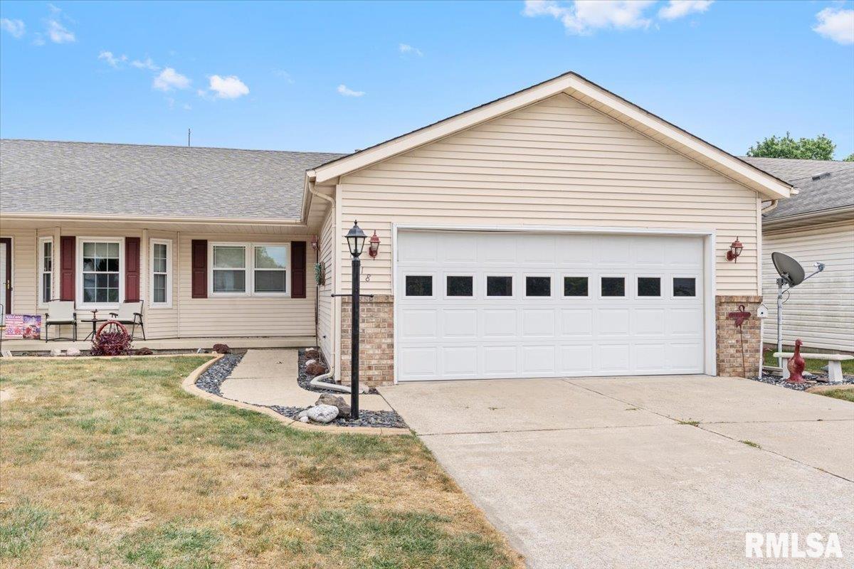6418 Hayley Court Springfield, IL 62712 - Photo 2 of 28 Gallery Image 2