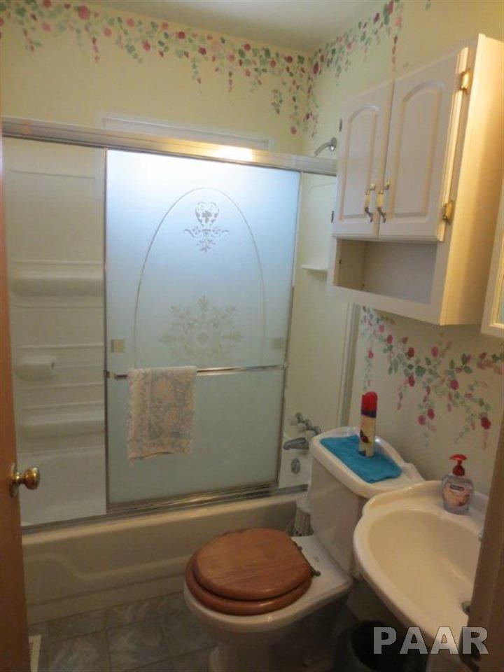 406 Kaskaskia Road Marquette Heights, IL 61554 - Photo 13 of 26 Gallery Image 13