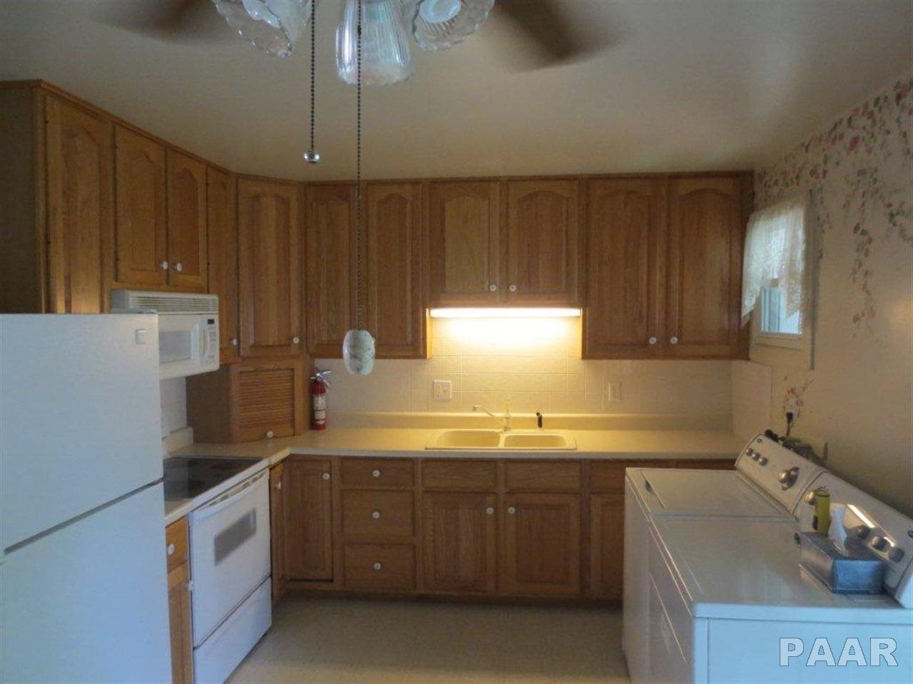 406 Kaskaskia Road Marquette Heights, IL 61554 - Photo 2 of 26 Gallery Image 2