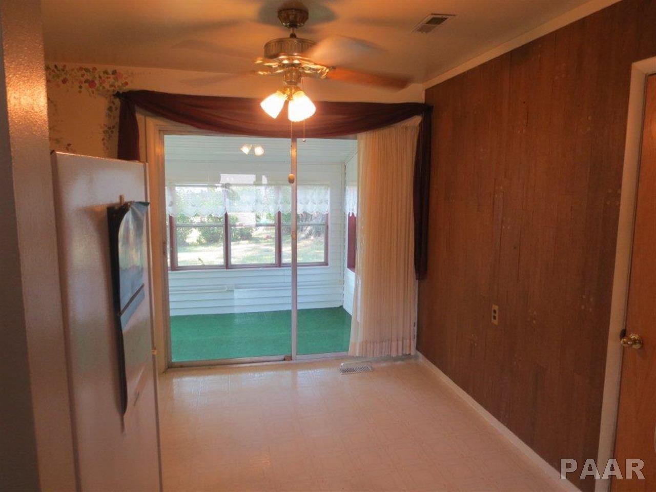 406 Kaskaskia Road Marquette Heights, IL 61554 - Photo 5 of 26 Gallery Image 5