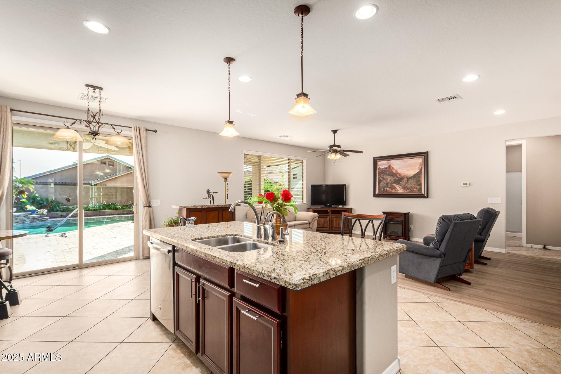 16763 West Adams Street Goodyear, AZ 85338 - Photo 11 of 42 Kitchen