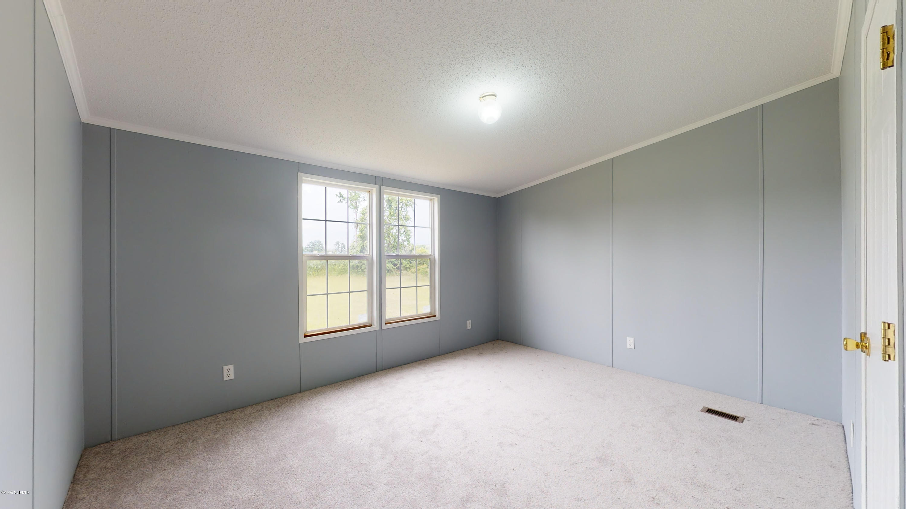 104 Paula Road New Bern, NC 28562 - Photo 21 of 35 Third Bedroom - Backside of the Home