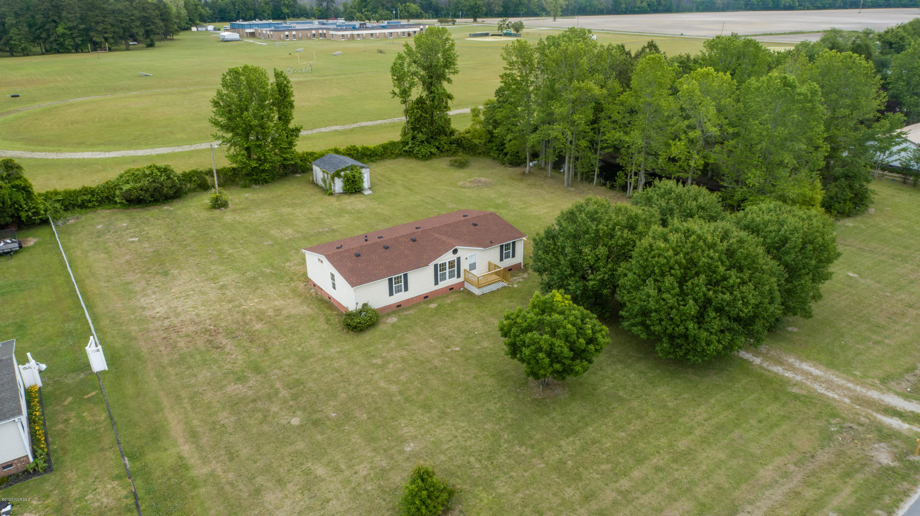 104 Paula Road New Bern, NC 28562 - Photo 28 of 35 104 Paula Rd-14
