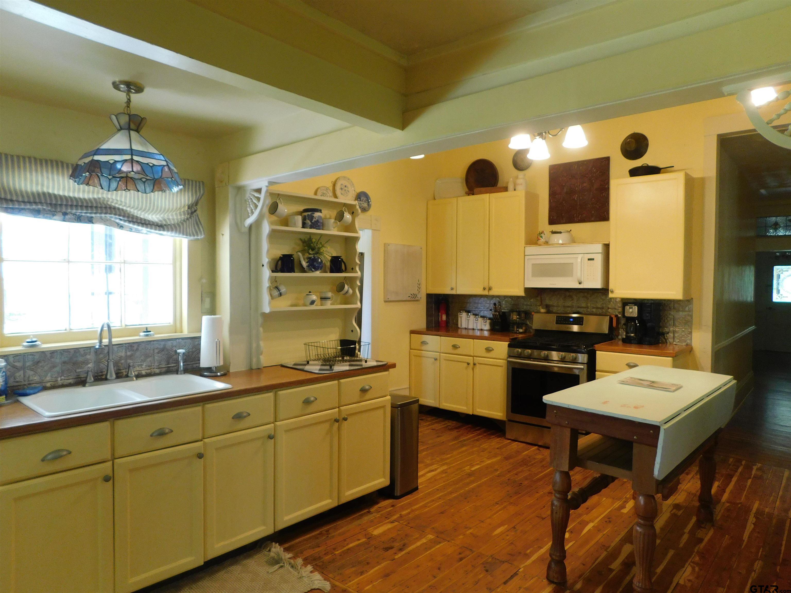 602 East North Street Lindale, TX 75771 - Photo 13 of 33