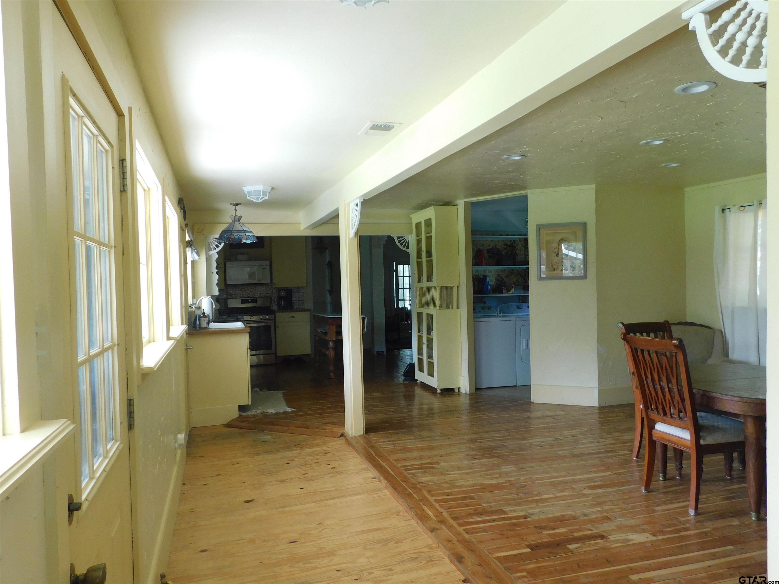 602 East North Street Lindale, TX 75771 - Photo 16 of 33