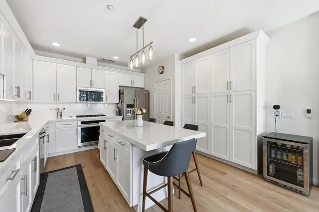 $1,275,000 | 6325 Alexandri Circle, Carlsbad, CA 92011