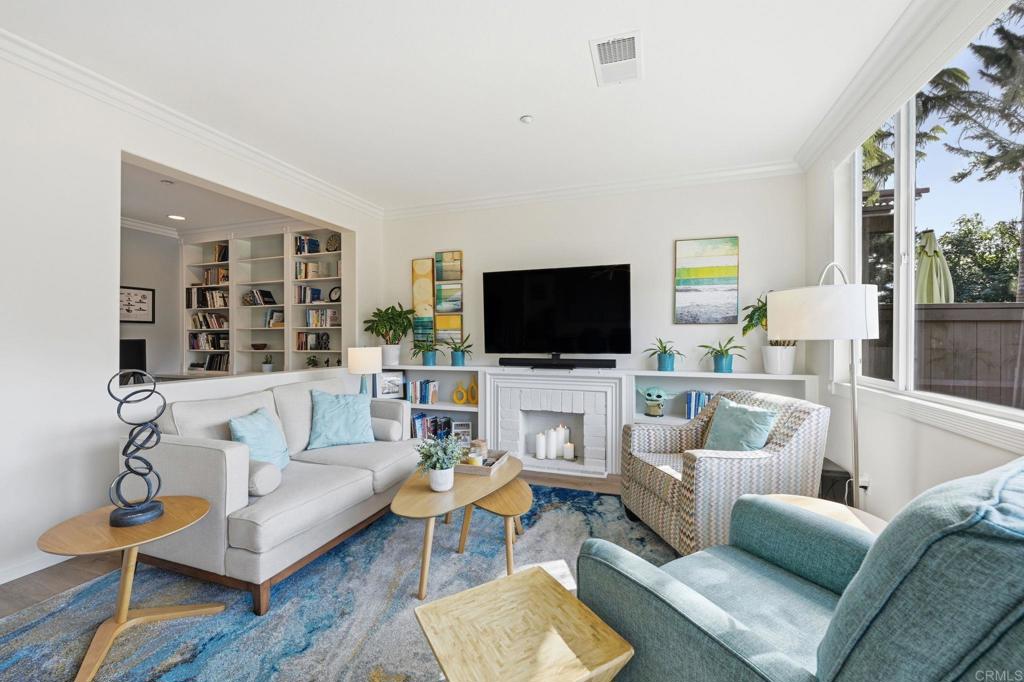 6325 Alexandri Circle Carlsbad, CA 92011 - Photo 9 of 35