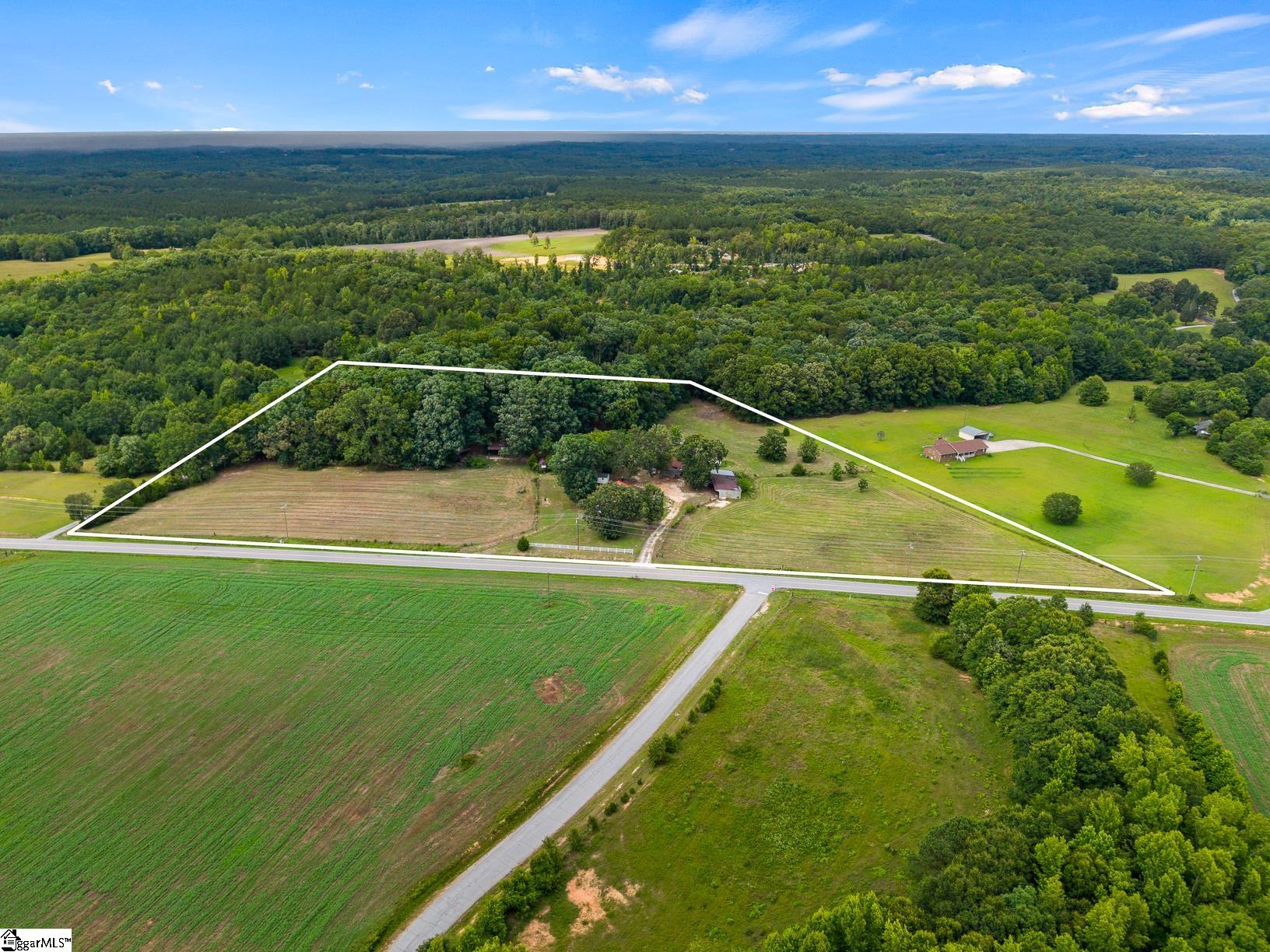2045 Shady Grove Road Belton, SC 29627 - Photo 10 of 15