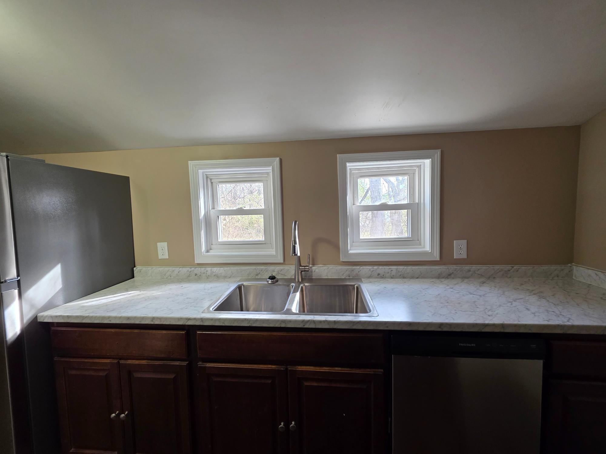 218 Locust Street Clarksville, TN 37042 - Photo 13 of 33