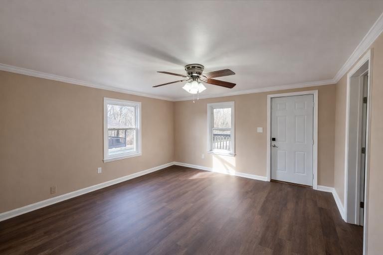 218 Locust Street Clarksville, TN 37042 - Photo 5 of 33