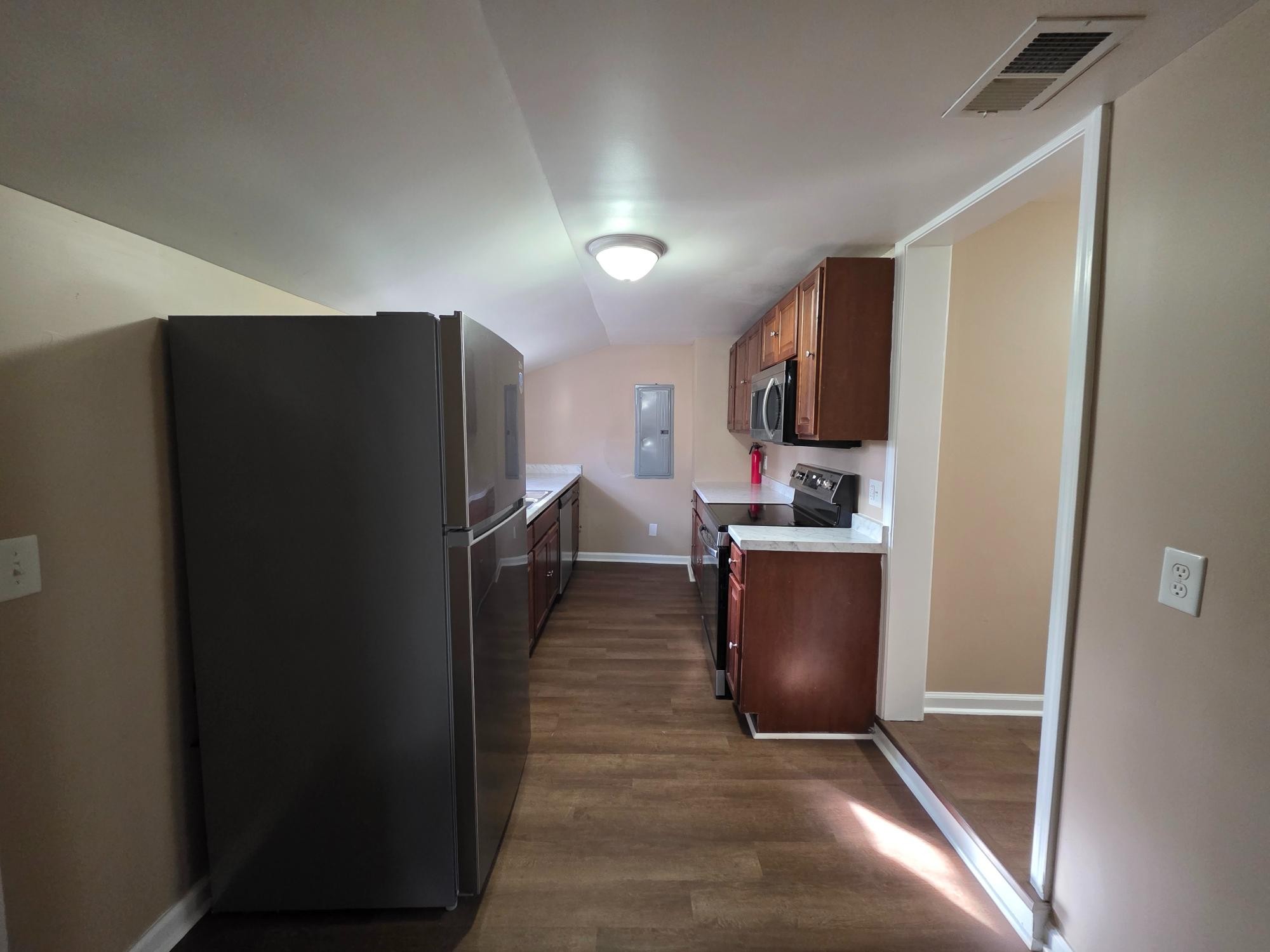 218 Locust Street Clarksville, TN 37042 - Photo 9 of 33