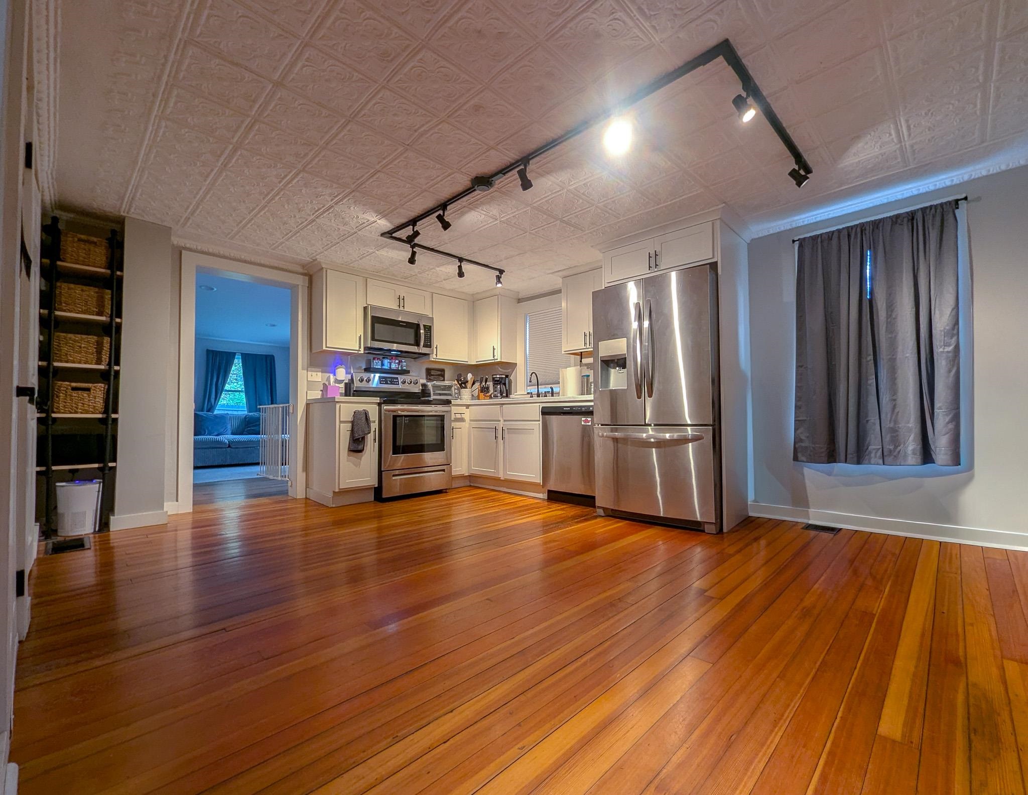 65 Sullivan Street Keene, NH 03431 - Photo 13 of 54