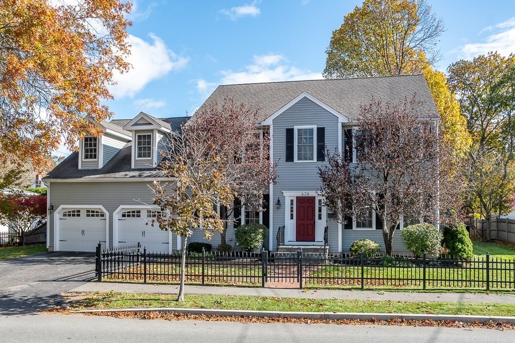 628 Webster Street Needham, MA 02492 - Photo 1 of 30 Gallery Image 1