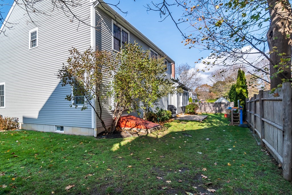 628 Webster Street Needham, MA 02492 - Photo 28 of 30 Gallery Image 28