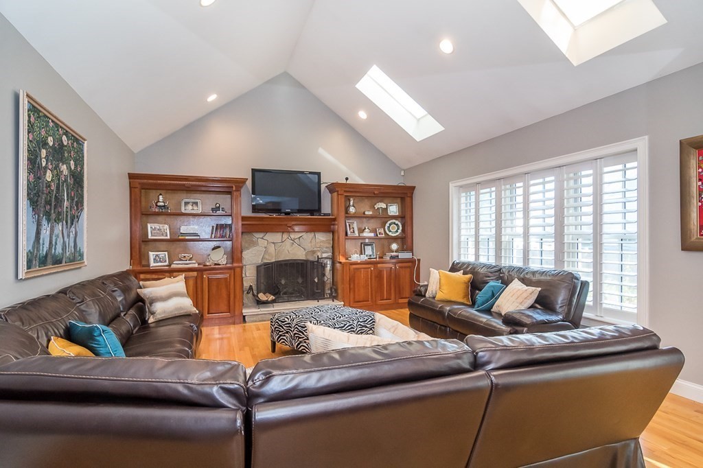 628 Webster Street Needham, MA 02492 - Photo 9 of 30 Gallery Image 9
