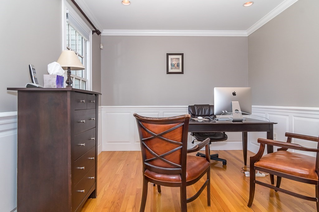 628 Webster Street Needham, MA 02492 - Photo 10 of 30 Gallery Image 10