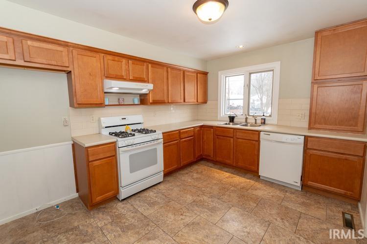 4228 York Road South Bend, IN 46614 - Photo 16 of 24 Gallery Image 16